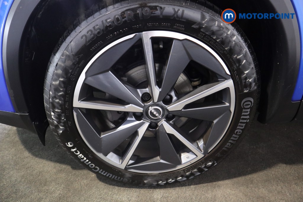 Nissan Qashqai Tekna Manual Petrol SUV - Stock Number (1589452) - 22nd supplementary image