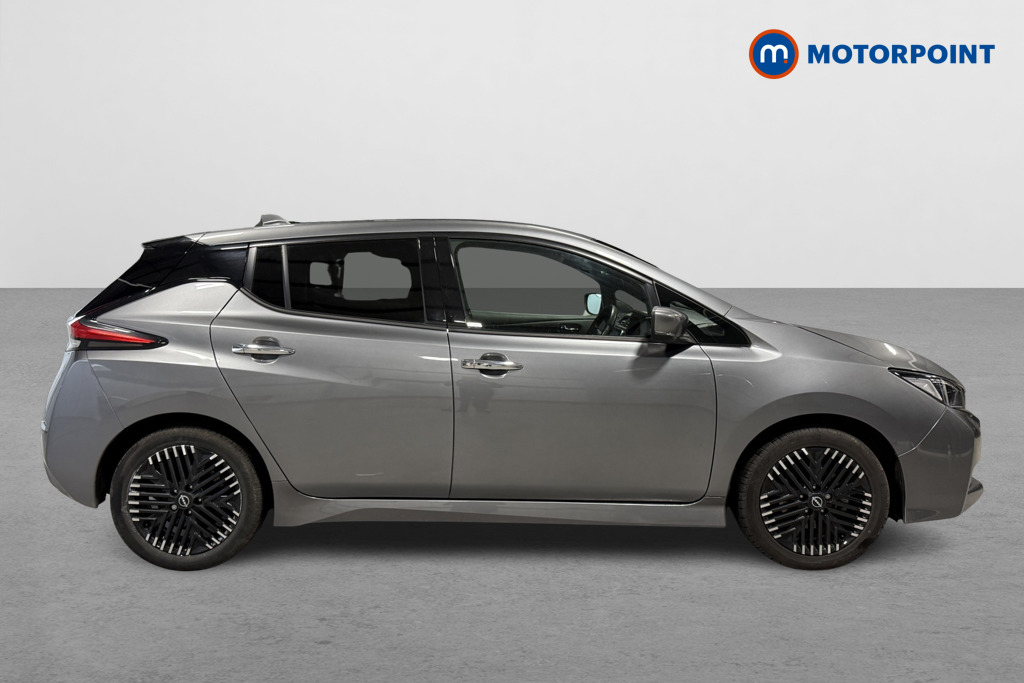 Nissan Leaf N-Connecta Automatic Electric Hatchback - Stock Number (1589539) - Drivers side