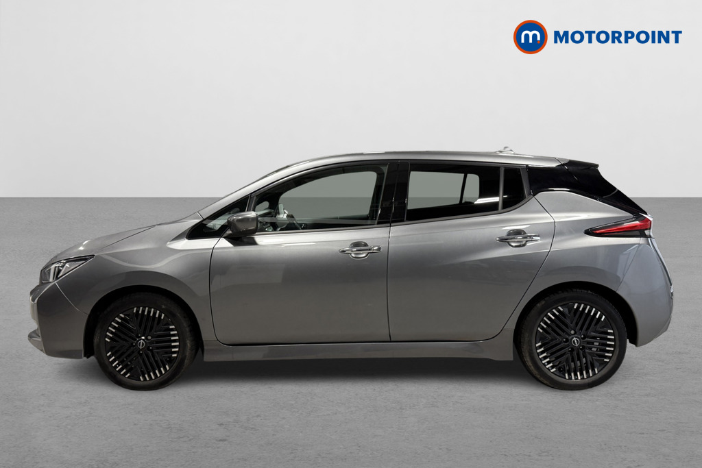 Nissan Leaf N-Connecta Automatic Electric Hatchback - Stock Number (1589539) - Passenger side