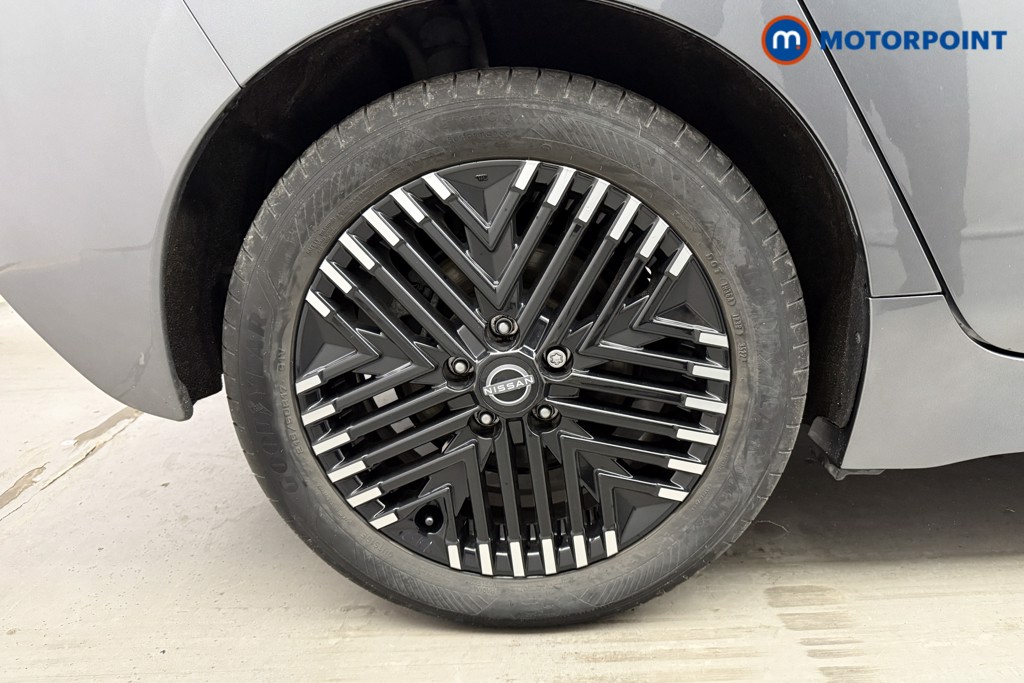 Nissan Leaf N-Connecta Automatic Electric Hatchback - Stock Number (1589540) - 29th supplementary image