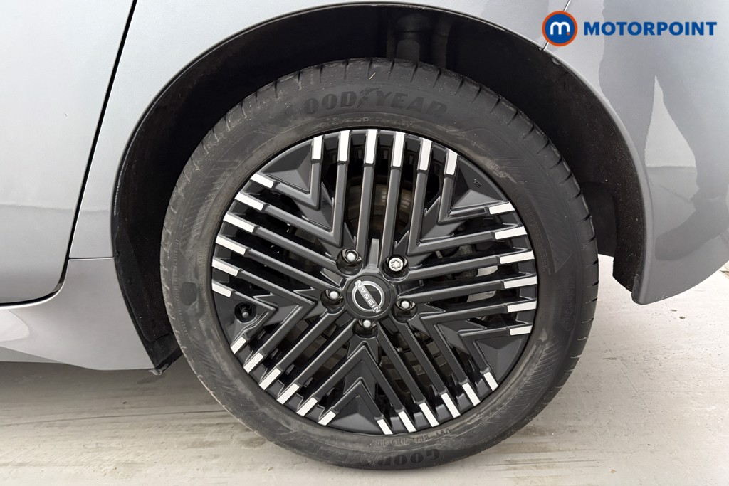 Nissan Leaf N-Connecta Automatic Electric Hatchback - Stock Number (1589540) - 30th supplementary image