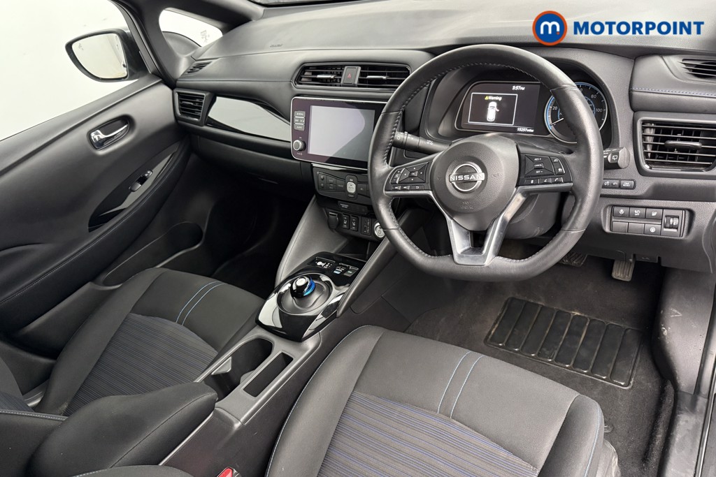 Nissan Leaf N-Connecta Automatic Electric Hatchback - Stock Number (1589540) - 1st supplementary image