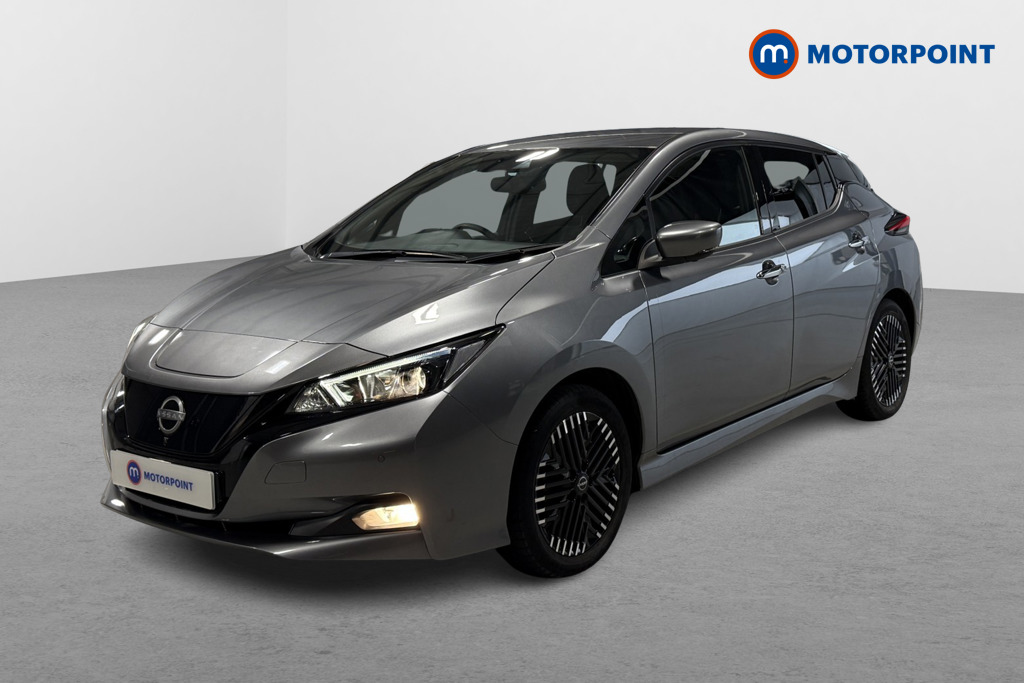 Nissan Leaf N-Connecta Automatic Electric Hatchback - Stock Number (1589540) - Passenger side front corner