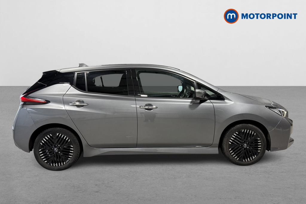 Nissan Leaf N-Connecta Automatic Electric Hatchback - Stock Number (1589540) - Drivers side