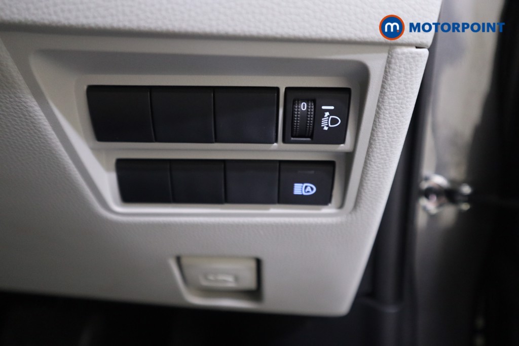 Toyota Yaris Excel Automatic Petrol-Electric Hybrid Hatchback - Stock Number (1589673) - 11th supplementary image