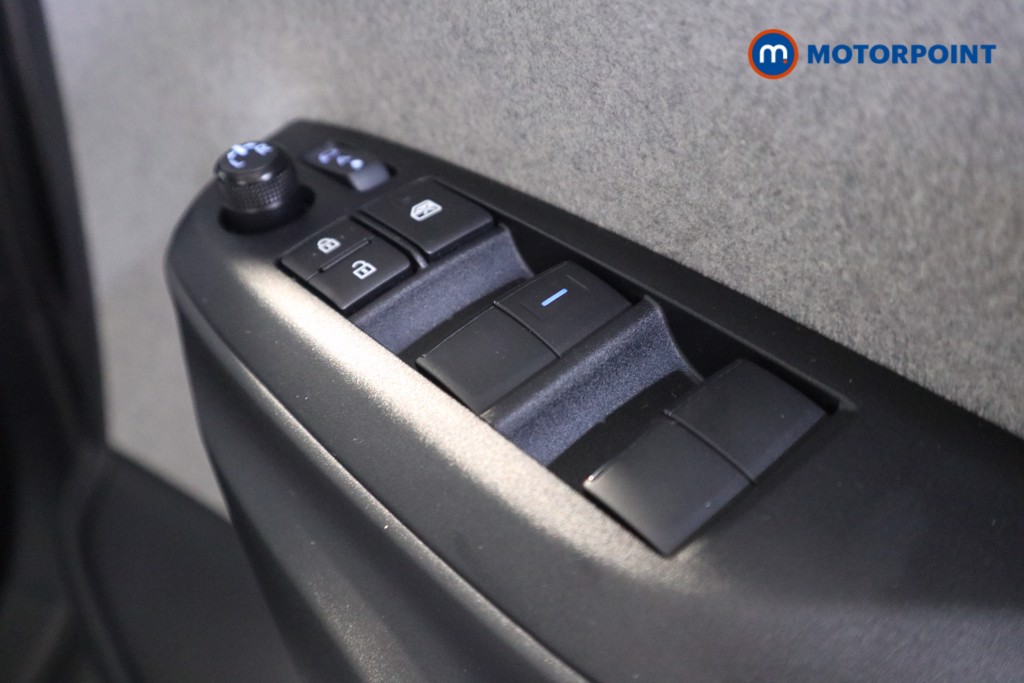 Toyota Yaris Excel Automatic Petrol-Electric Hybrid Hatchback - Stock Number (1589673) - 12th supplementary image