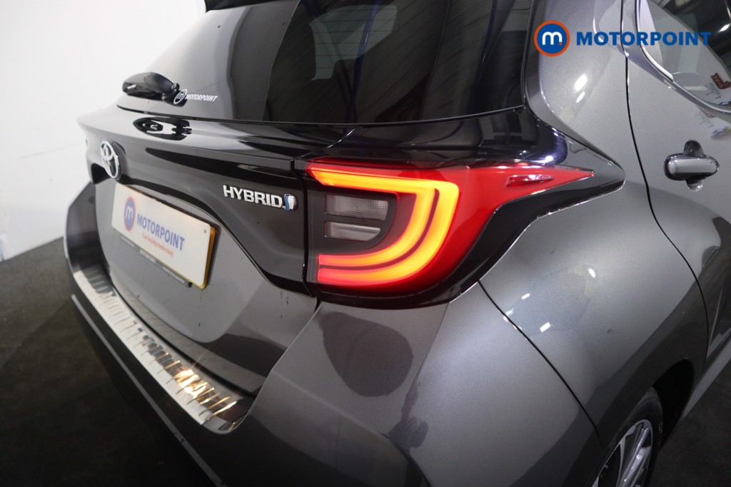 Toyota Yaris Excel Automatic Petrol-Electric Hybrid Hatchback - Stock Number (1589673) - 26th supplementary image