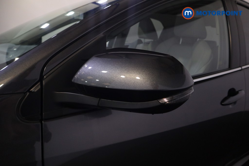 Toyota Yaris Excel Automatic Petrol-Electric Hybrid Hatchback - Stock Number (1589673) - 30th supplementary image