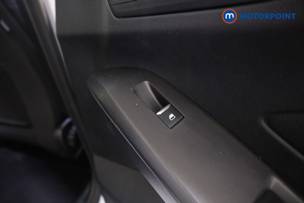 Ford Focus St-Line Automatic Petrol Hatchback - Stock Number (1589864) - 16th supplementary image