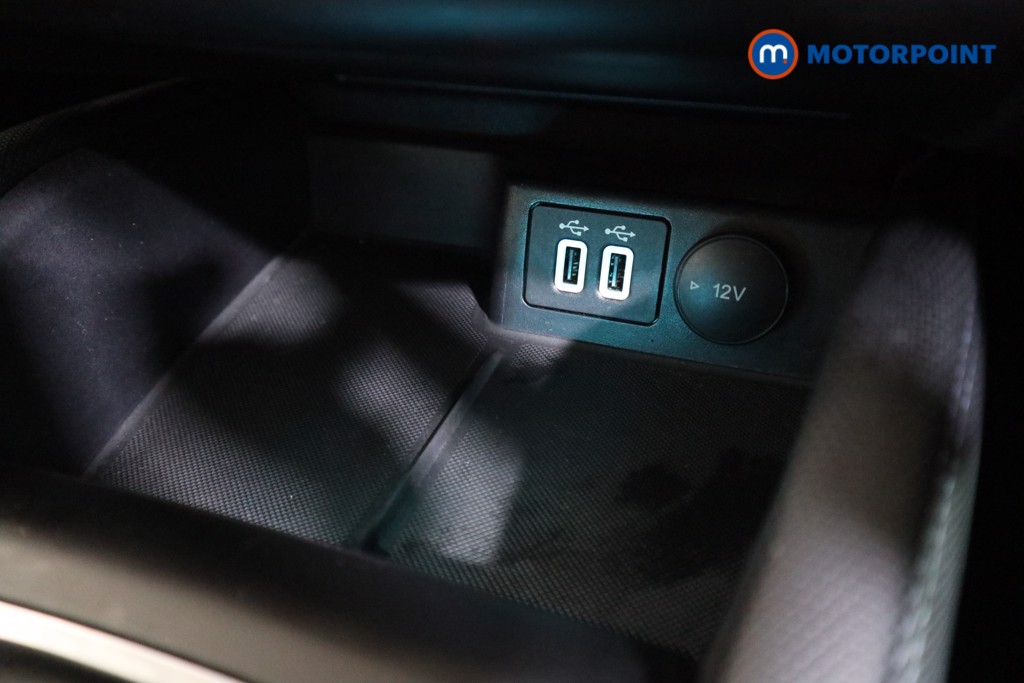 Ford Focus Active X Edition Manual Petrol Estate - Stock Number (1589937) - 9th supplementary image