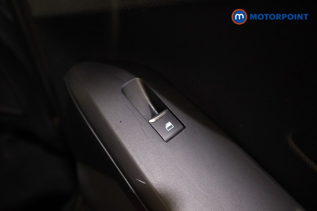 Ford Focus Active X Edition Manual Petrol Estate - Stock Number (1589937) - 18th supplementary image