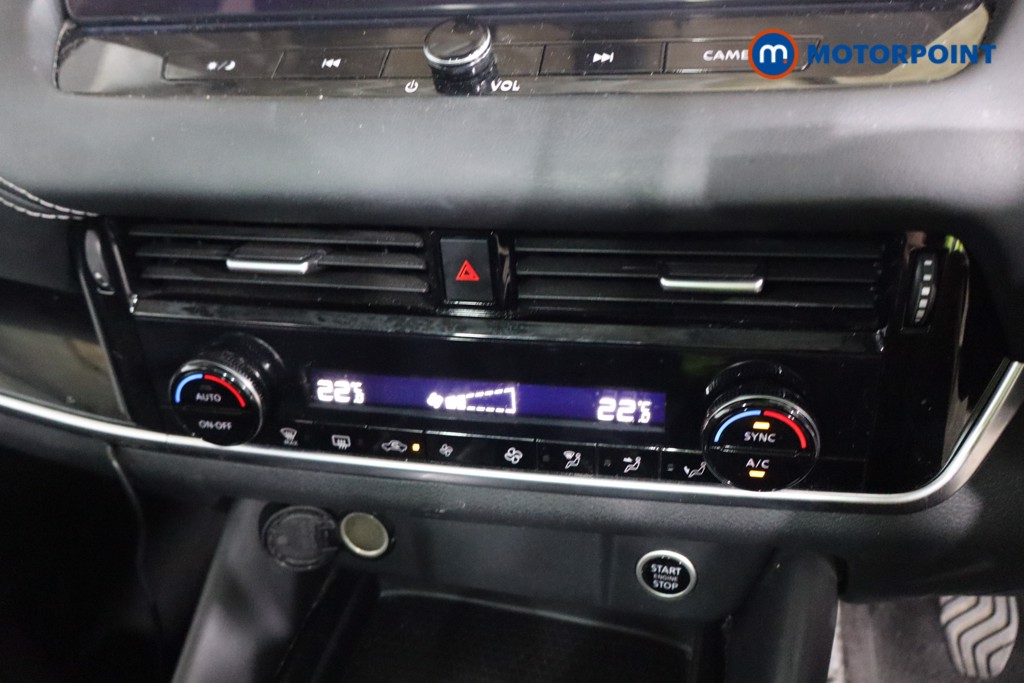Nissan Qashqai N-Connecta Manual Petrol SUV - Stock Number (1590017) - 11th supplementary image