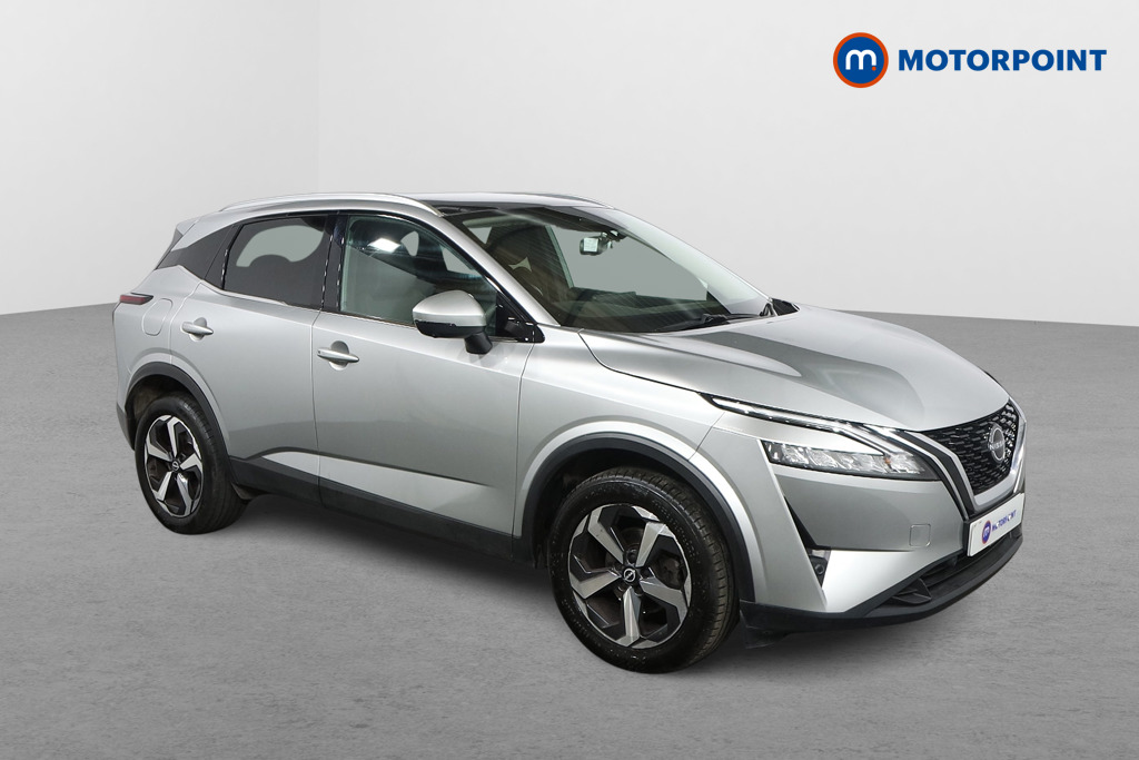 Nissan Qashqai N-Connecta Manual Petrol SUV - Stock Number (1590017) - Drivers side front corner