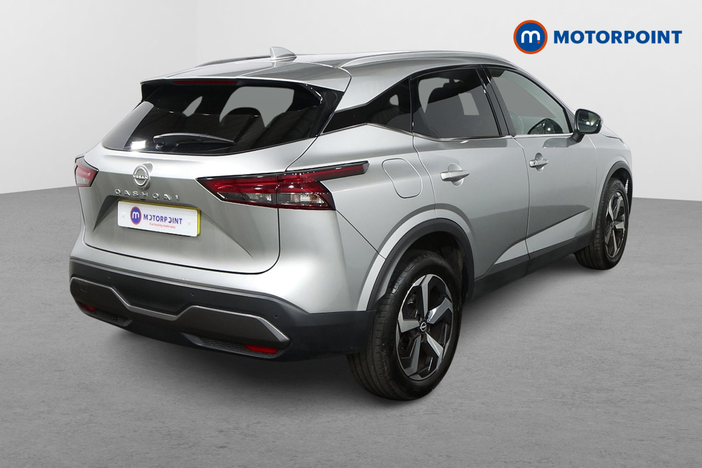 Nissan Qashqai N-Connecta Manual Petrol SUV - Stock Number (1590017) - Drivers side rear corner