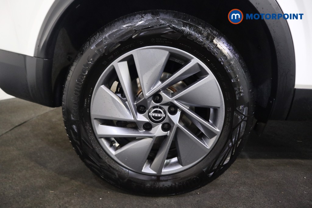 Nissan Qashqai Acenta Premium Automatic Petrol SUV - Stock Number (1590019) - 16th supplementary image