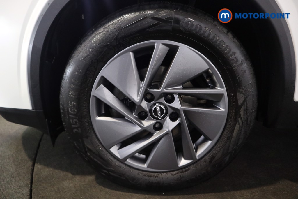 Nissan Qashqai Acenta Premium Automatic Petrol SUV - Stock Number (1590019) - 18th supplementary image