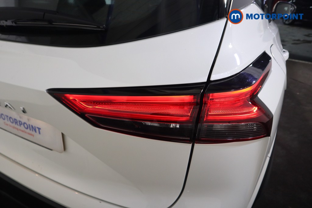 Nissan Qashqai Acenta Premium Automatic Petrol SUV - Stock Number (1590019) - 22nd supplementary image
