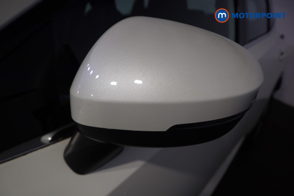 Nissan Qashqai Acenta Premium Automatic Petrol SUV - Stock Number (1590019) - 26th supplementary image