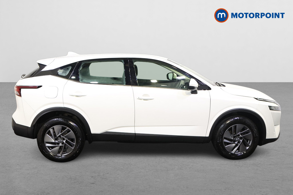 Nissan Qashqai Acenta Premium Automatic Petrol SUV - Stock Number (1590019) - Drivers side