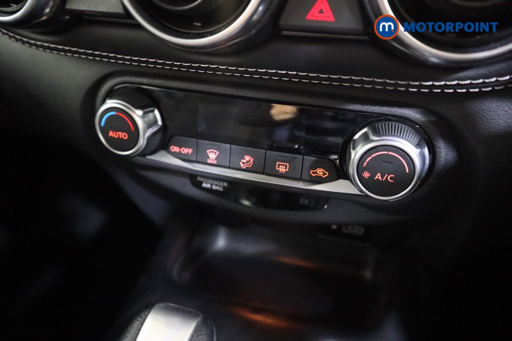 Nissan Juke N-Connecta Automatic Petrol SUV - Stock Number (1590214) - 7th supplementary image