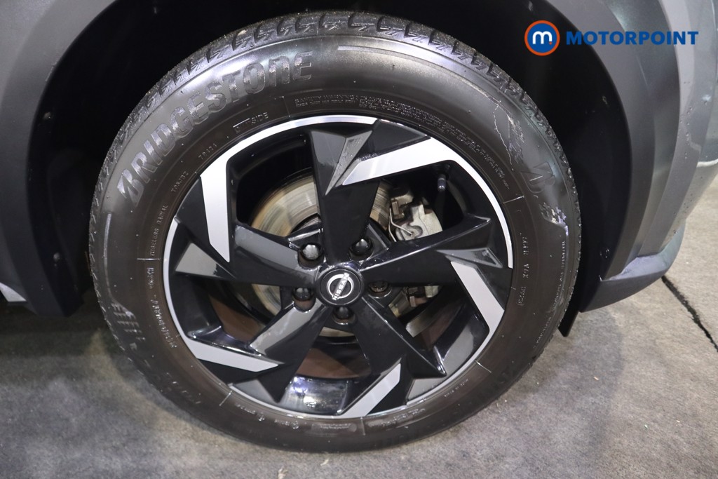 Nissan Juke N-Connecta Automatic Petrol SUV - Stock Number (1590214) - 19th supplementary image