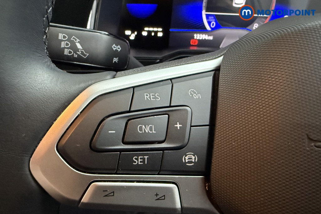 Volkswagen Polo Life Manual Petrol Hatchback - Stock Number (1590260) - 4th supplementary image