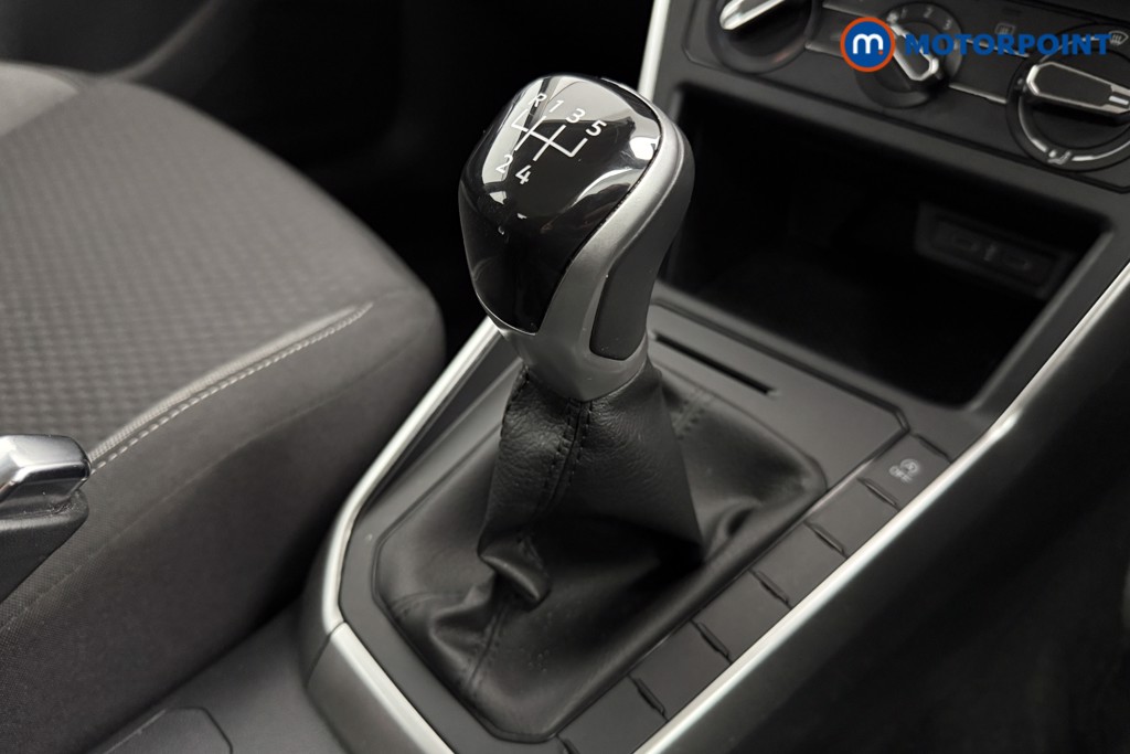 Volkswagen Polo Life Manual Petrol Hatchback - Stock Number (1590260) - 13th supplementary image