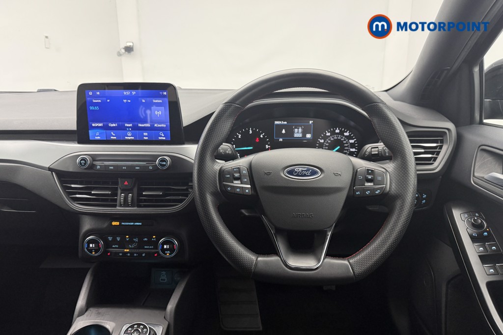 Ford Focus St-Line Style Automatic Diesel Hatchback - Stock Number (1590573) - 2nd supplementary image