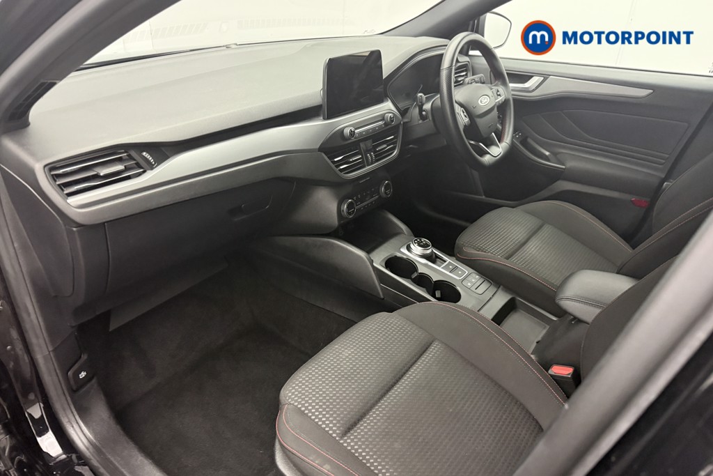 Ford Focus St-Line Style Automatic Diesel Hatchback - Stock Number (1590573) - 4th supplementary image