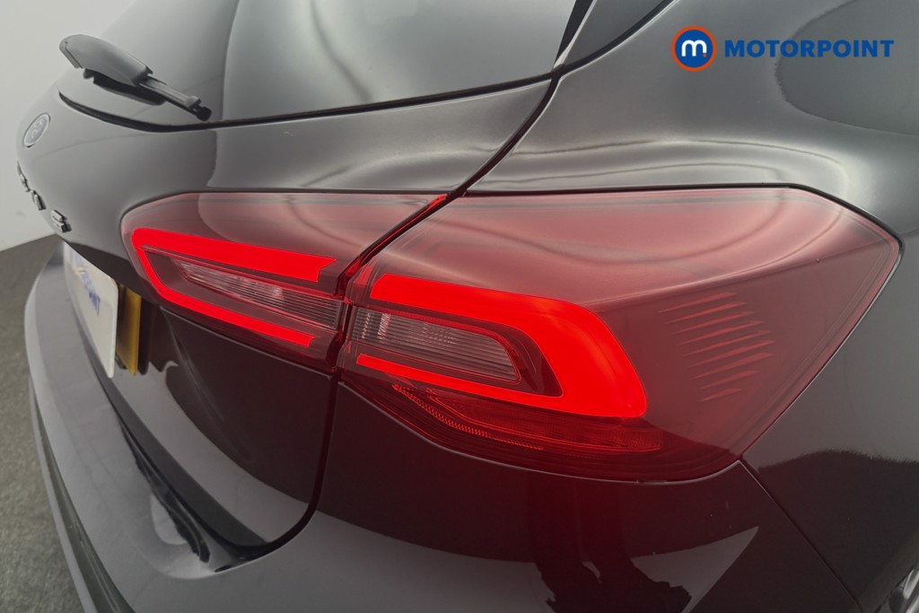 Ford Focus St-Line Style Automatic Diesel Hatchback - Stock Number (1590573) - 20th supplementary image