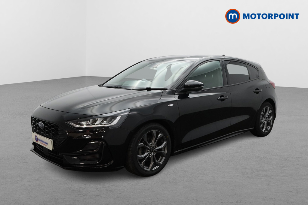 Ford Focus St-Line Style Automatic Diesel Hatchback - Stock Number (1590573) - Passenger side front corner