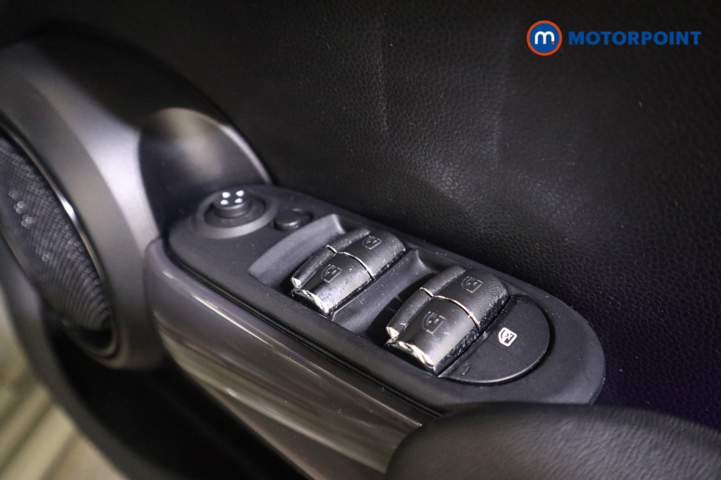 Mini Hatchback Cooper Sport Manual Petrol Hatchback - Stock Number (1590826) - 12th supplementary image