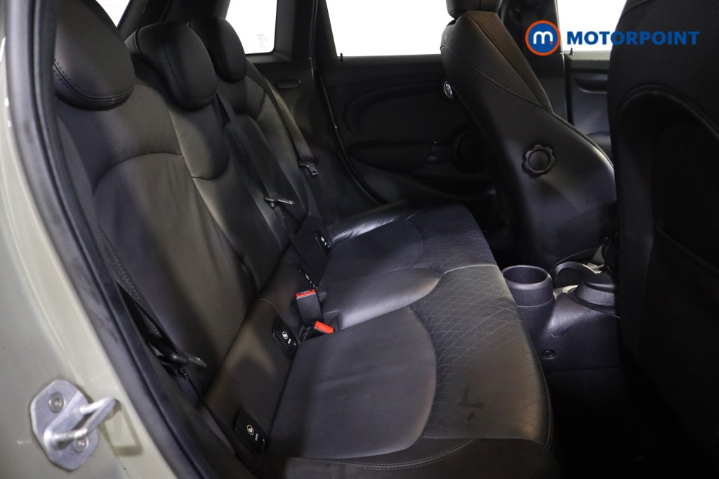 Mini Hatchback Cooper Sport Manual Petrol Hatchback - Stock Number (1590826) - 16th supplementary image