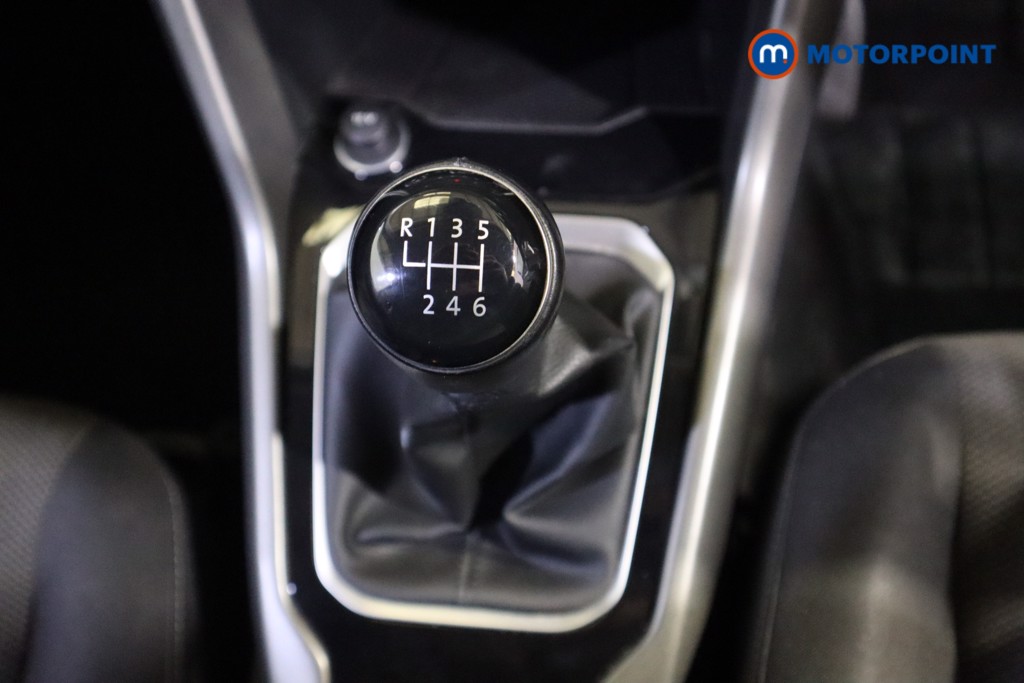 Volkswagen T-Roc SE Manual Petrol SUV - Stock Number (1590893) - 5th supplementary image