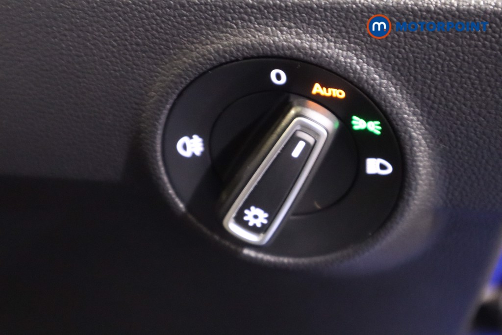 Volkswagen T-Roc SE Manual Petrol SUV - Stock Number (1590893) - 16th supplementary image