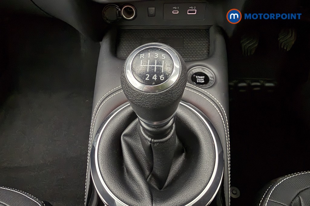 Nissan Juke Tekna Manual Petrol SUV - Stock Number (1591056) - 7th supplementary image