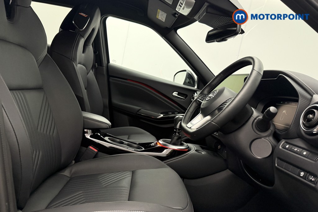 Nissan Juke Tekna Manual Petrol SUV - Stock Number (1591056) - 8th supplementary image