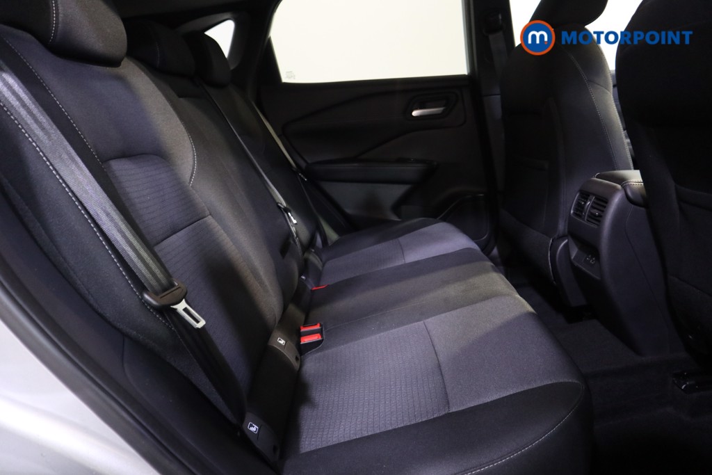 Nissan Qashqai N-Connecta Automatic Petrol SUV - Stock Number (1591065) - 13th supplementary image