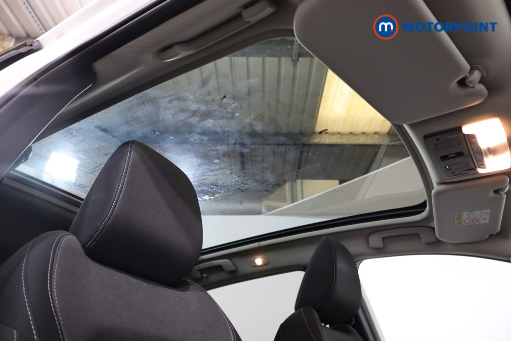 Nissan Qashqai N-Connecta Manual Petrol SUV - Stock Number (1591067) - 23rd supplementary image