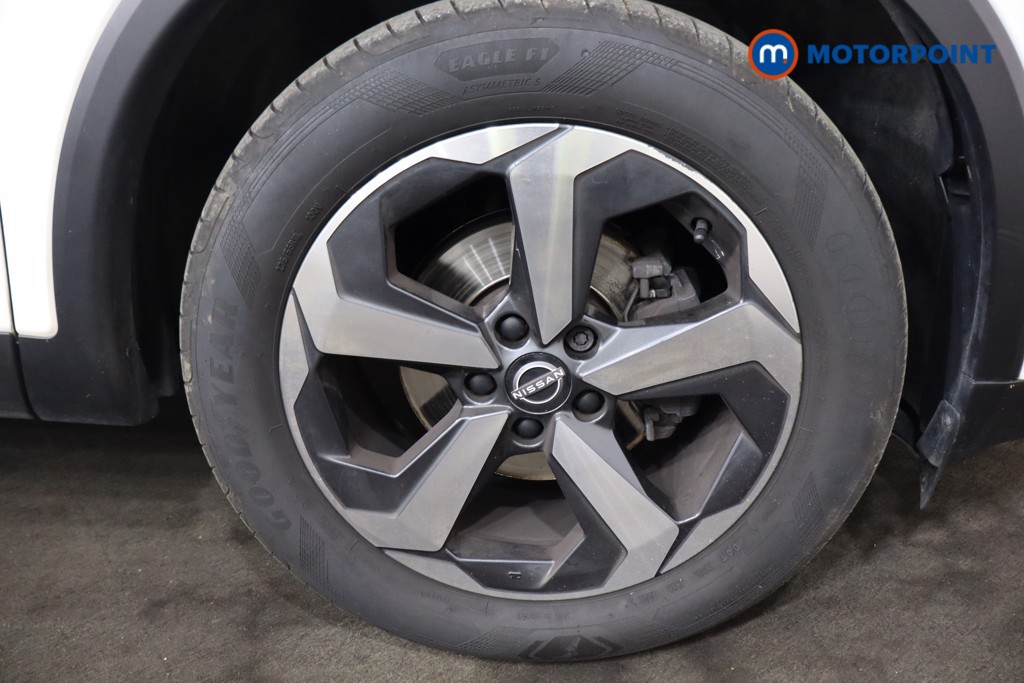 Nissan Qashqai N-Connecta Manual Petrol SUV - Stock Number (1591067) - 27th supplementary image