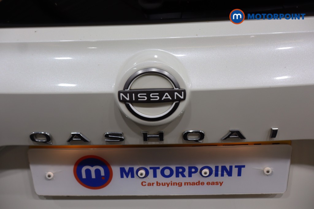 Nissan Qashqai N-Connecta Manual Petrol SUV - Stock Number (1591067) - 32nd supplementary image