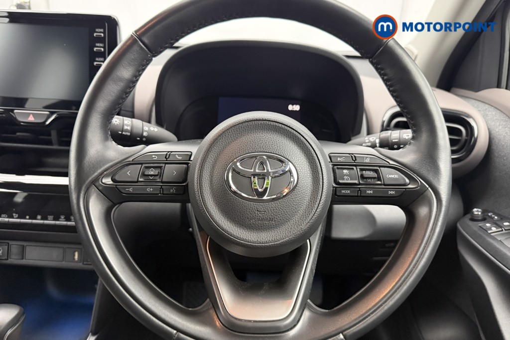 Toyota Yaris Cross Excel Automatic Petrol-Electric Hybrid Estate - Stock Number (1591077) - 5th supplementary image