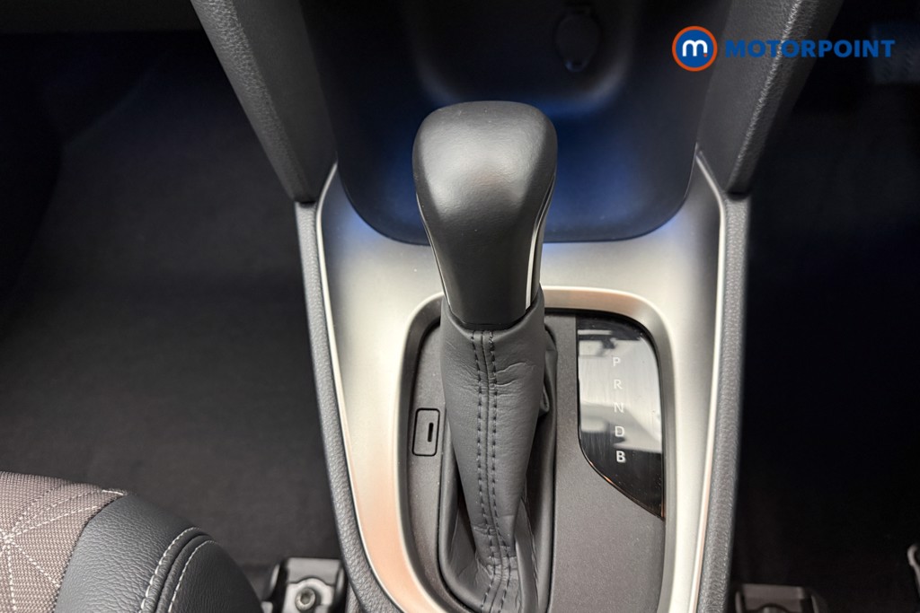 Toyota Yaris Cross Excel Automatic Petrol-Electric Hybrid Estate - Stock Number (1591077) - 7th supplementary image