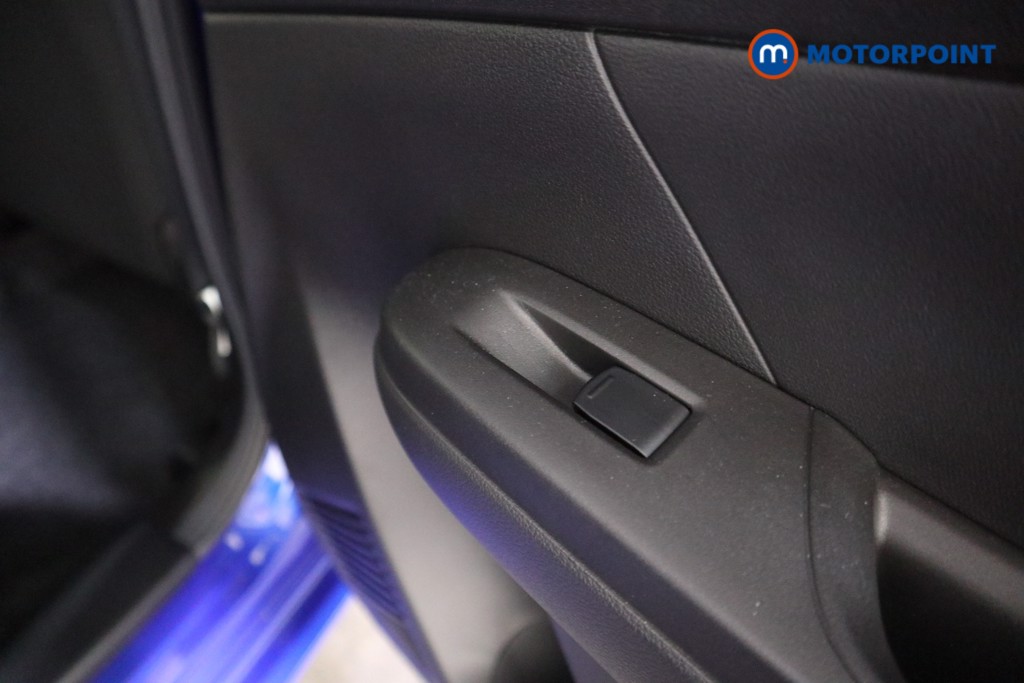 Suzuki Swift Ultra Manual Petrol Hatchback - Stock Number (1591197) - 15th supplementary image