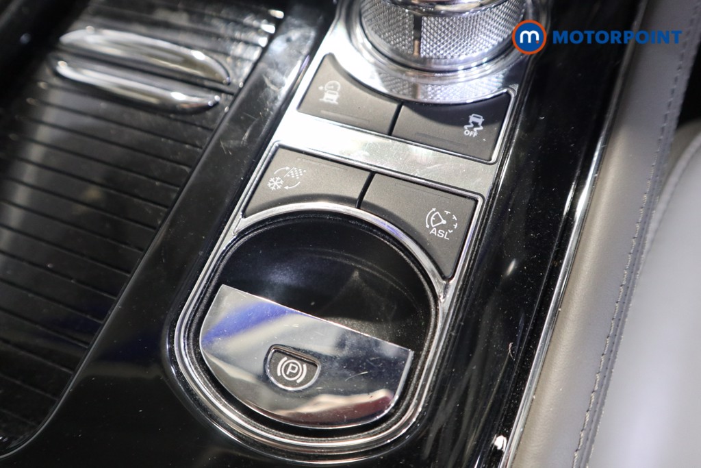 Jaguar XJ Portfolio Automatic Diesel Saloon - Stock Number (1591218) - 11th supplementary image