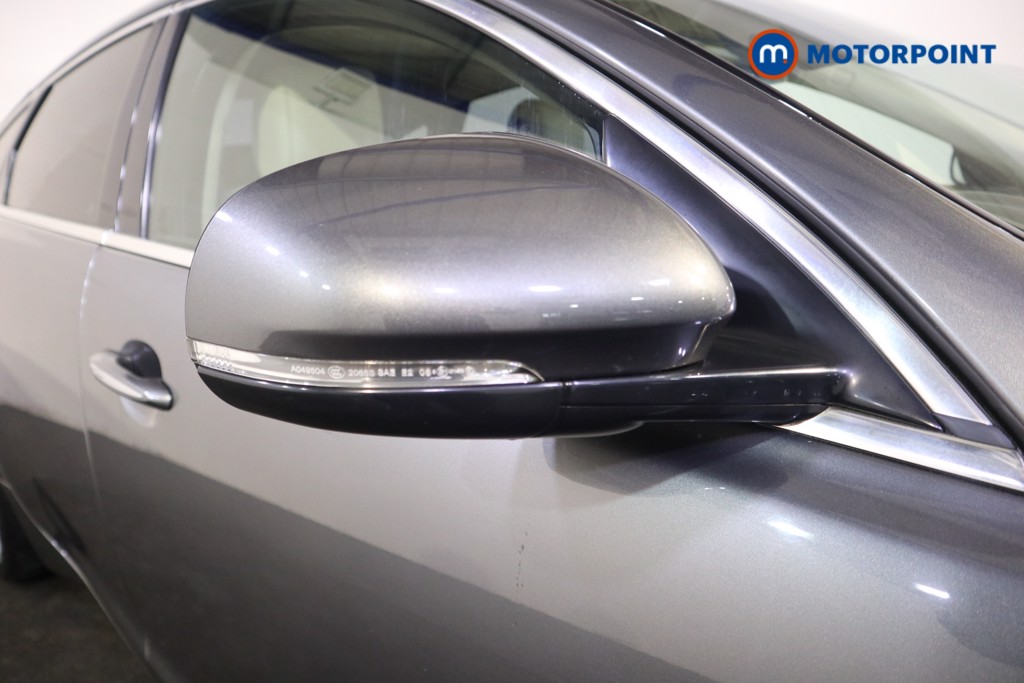 Jaguar XJ Portfolio Automatic Diesel Saloon - Stock Number (1591218) - 36th supplementary image