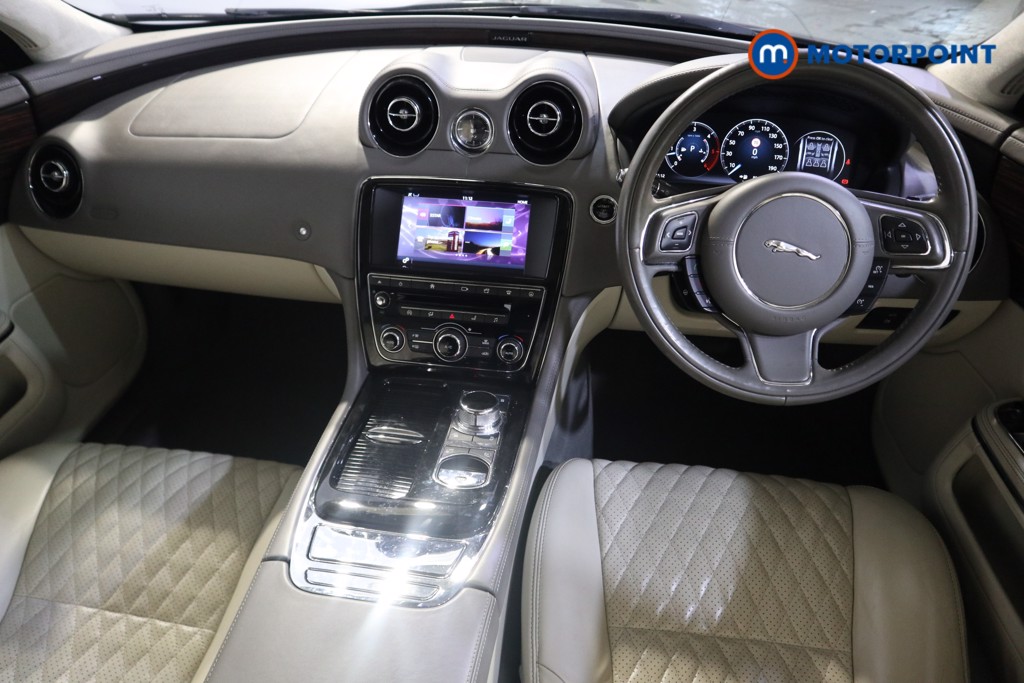Jaguar XJ Portfolio Automatic Diesel Saloon - Stock Number (1591218) - 1st supplementary image