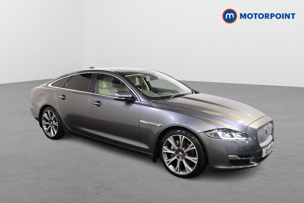 Jaguar XJ Portfolio Automatic Diesel Saloon - Stock Number (1591218) - Drivers side front corner