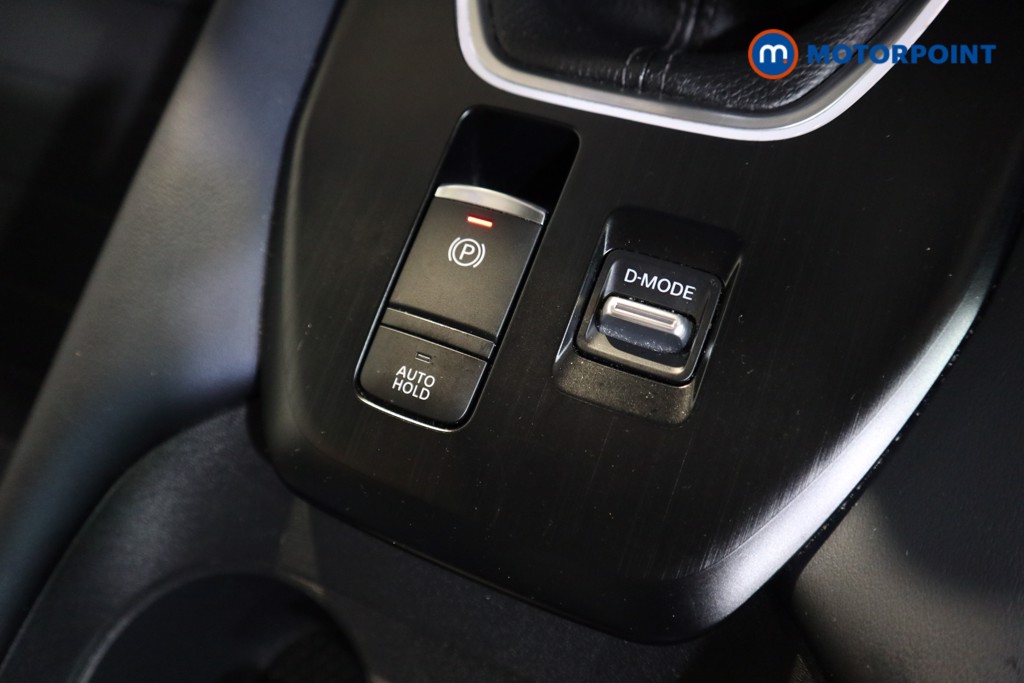 Nissan Qashqai Tekna Manual Petrol SUV - Stock Number (1591287) - 9th supplementary image