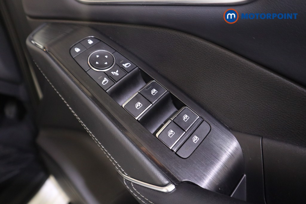 Nissan Qashqai Tekna Manual Petrol SUV - Stock Number (1591287) - 12th supplementary image